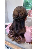 アヴェリー(avely)&nbsp;ヘアセット/ハーフアップ/ヘアアレンジ/髪質改善トリートメント