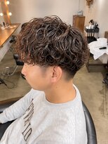 ビハインドザカーテン(BEHIND THE CURTAIN) メンズ波巻きパーマ×マッシュ