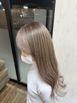 エニ(eni)&nbsp;85. 大人ハイライト/大人セミロング/デザインカラー