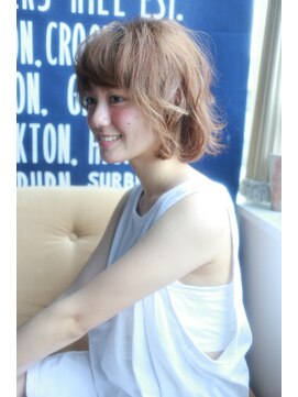 ロジッタ(ROJITHA) 【ROJITHA】前上がりレイヤーボブ×キャラメルベージュ