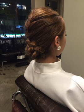 アヴェイル ヒロオ(a'vail Hiroo) 大人可愛いヘアセット★