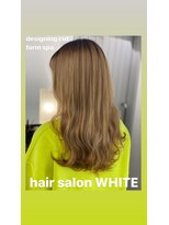 ホワイト(WHITE)&nbsp;カット