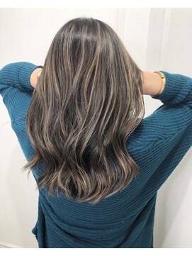 グレープ バイン(GRAPE VINE) 外国人風のコントラストハイライト【Grape vine　新小岩】