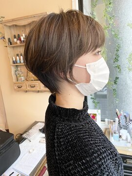 フェイバー 赤坂店(FAVOR) 女性らしい柔らかいショートスタイル