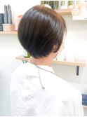 ショートボブ