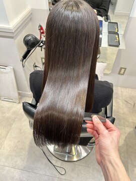 メルバイグラフ 梅田(mel by GRAFF) 「髪質改善で叶える憧れのツヤ髪ケア」