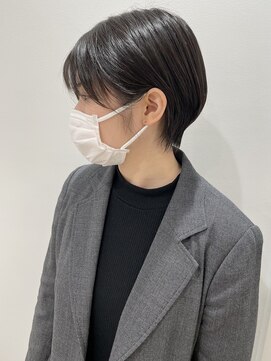 ピルボックス(PILL BOX) 耳掛けショート/丸みショート/マッシュ/ベリーショート