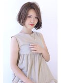 透明感あるアッシュボブ