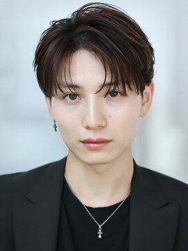 オーシャントーキョー サニー 原宿(OCEAN TOKYO Sunny) ニュアンスパーマコンマバングセンターパートフェザーパーマ韓国