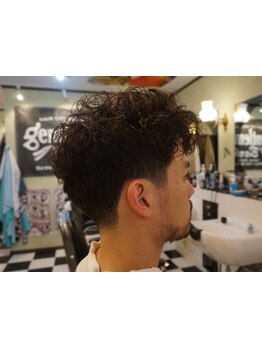 メディアにも掲載される実力派スタイリストが、あなたに一番似合うBarberスタイルをご提案いたします！