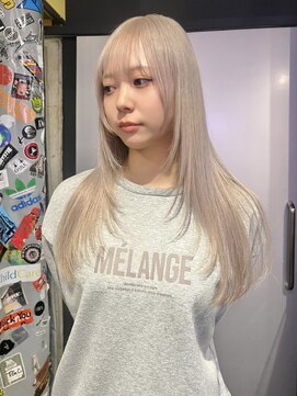 シリー(Silly) ブリーチ2～3回【ホワイトグレージュ】