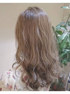 マーマー 中野(MURMUR.) ケアブリーチミルクティーベージュ【中野 中野駅】ケアプロ導入