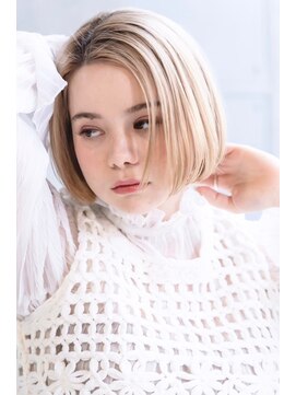 メーヴェ(Mowen) mowen 南堀江 リラクシーボブ×シースルーバング×大人可愛い