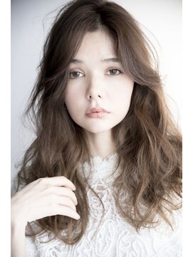 ビューティーアンドケアカロン(Beauty and Care CALON) 可愛らしさにほのかな色気のあるヘーゼルブラウン