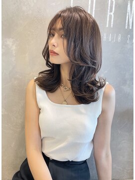 トルネード(TORNADO) 20代30代40代 くびれミディ ミディアム マロンベージュM88