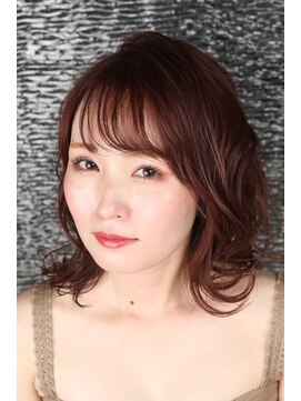 ルーク(LUXE) ピンクブラウン×ミディアムボブ