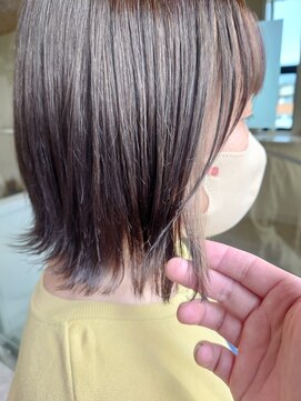 ビスポーク(BESPOKE) 大人のお悩み解決！フェイスフレーミングベージュカラー