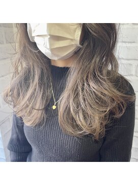 ハピネス クローバー 学園前店(Happiness CLOVER) 大人可愛い　韓国風くびれヘア　透明感カラー　小顔カット