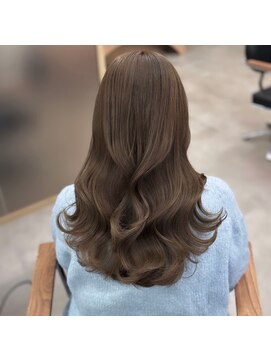 シェス 梅田(shes) 透明感グレージュカラー