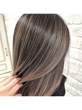 ルッソ チアロ(Lusso chiaro) 立体ハイライト×ヘルシースタイル/30代40代50代