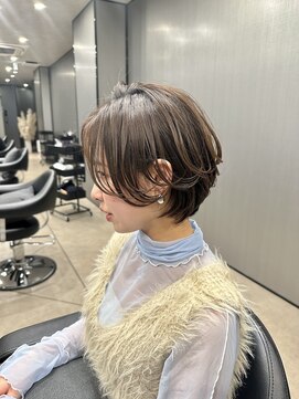 ハルキ ミナト ジャパン オオサカ(HARUKI MINATO japan OSAKA) 40代50代小顔似合わせカットくびレイヤーエモージュ大人可愛い