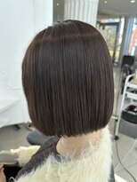 エアー 青山(AIR)&nbsp;ブリーチなしアッシュグレージュブラウンミニボブ