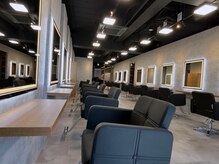 スタンス(STANCE)の雰囲気（スタイリッシュで広々としたおしゃれな店内で最高のひと時を！！）