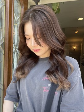 ２丁目３番地美容室 【毛先カラー】シルキーベージュ×韓国風顔回りカット