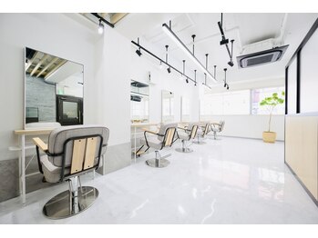 mielhair 新宿店【ミエル ヘアー】