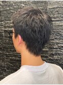 メガネが映える爽やかショート束感スタイル