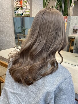 サンク 原宿 表参道(cinq) オリーブグレージュヘーゼルベージュアッシュミディアムレイヤー