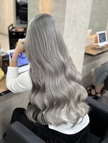 ラピス 大阪心斎橋店(Lapis)&nbsp;アッシュシルバー／シルバーカラー#髪質改善/ブリーチカラー