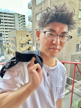 ロミーオム 本厚木(ROMMY. Homme) 刈り上げツーブロックスパイラルパーマメンズヘア