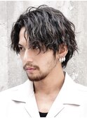 梅田波巻きパーマツイストスパイラルパーマセンターパートゆるめ