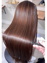実感できる水素はSTRIだけ！頭皮から毛先まで圧倒的な髪質改善カラー。パワーアップしたノンダメージ処方。