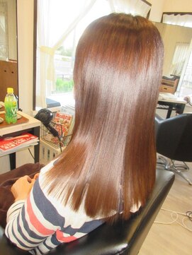 コア フィール ア デイ(COIFFURE A DAY) 【M3D見附今町】美髪ロング