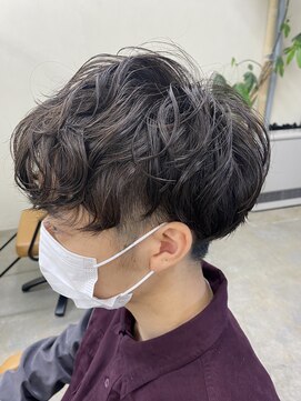 ティエル(Tiele) ルーズなスパイラルパーマ