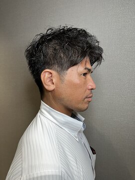 リリ(Liri material care salon by JAPAN) 大人メンズパーマデザイン！