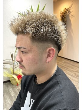 スカイ(SKY) ベージュカラー　メンズフェードカット