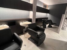 アプローズヘアー 西院店(Applause hair...)の雰囲気（フルフラットシャンプー台でリフレッシュ＆リラックス）