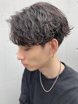 グッドタイムエフティフィフス 横浜西口(GoodTimes ft.fifth)&nbsp;波巻きパーマセンターパートツイストパーマメンズマッシュパーマ