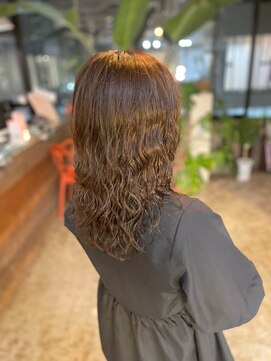 ビハインドザカーテン(BEHIND THE CURTAIN) 大人ミディ×髪質改善デジタルパーマ