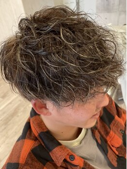 ノイヘアー(noi hair)の写真/【22時まで営業/感染症対策◎】トレンドの波巻きスパイラル/ツイストスパイラルパーマが人気！！