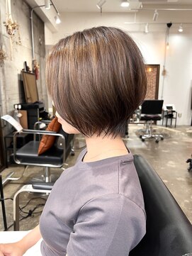 ヴィップルーム(viproom) カール/セミディ/シアーカラー/姫カット/ダークアッシュ