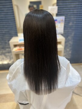 ヴィヴァーチェイルソーレ(VIVACE ilsole) 20代30代40代髪質改善カラー暗色ショコラアッシュ艶感ロング