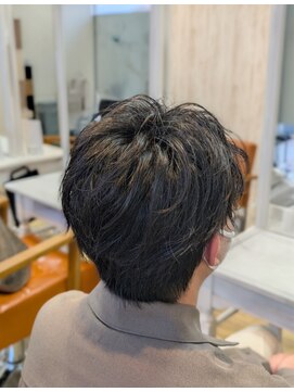 R ヘアーアンドメイク 立野店 くせ毛を活かしたメンズカット