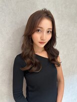 簡単スタイリングヘアセンターパートゆるふわロングハイレイヤー