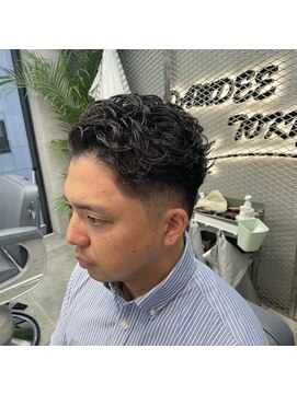 デン 仙台店(DEN) フェザーパーマ/スパイキーショート[榴岡/メンズ/理容室]