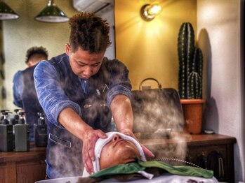 アパッシュ 東光店(Apache)の写真/人気のヘッドスパがパワーアップ。頭皮のケアに特化した本格的な男の身だしなみ。極上のヘッドスパ。