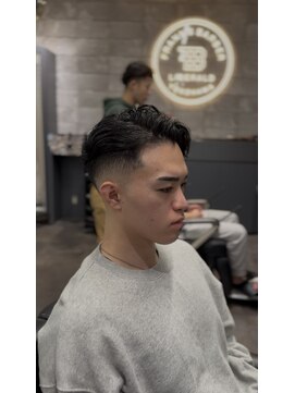 MEN’S HAIR/ロースキンフェード/ナチュラルパートスタイル　S